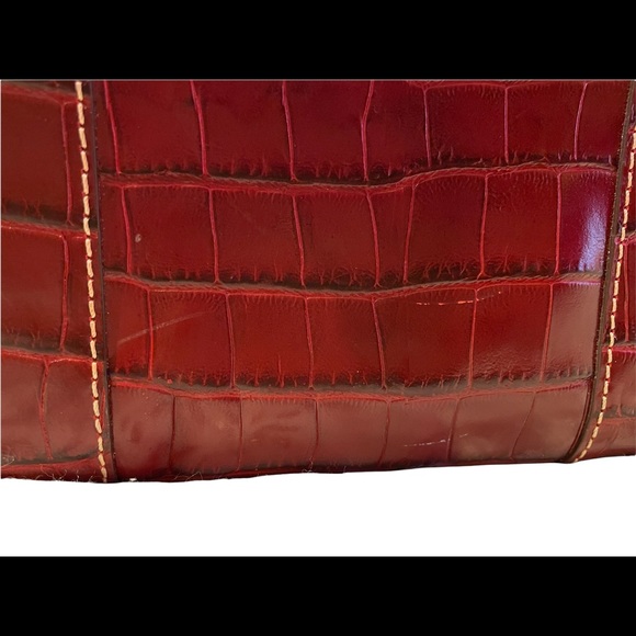 Vintage Dooney and Bourke Bayou Red crocodile shoulder bag - Picture 7 of 9